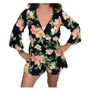 BLUE BLUSH Floral Bell Sleeve Romper - L